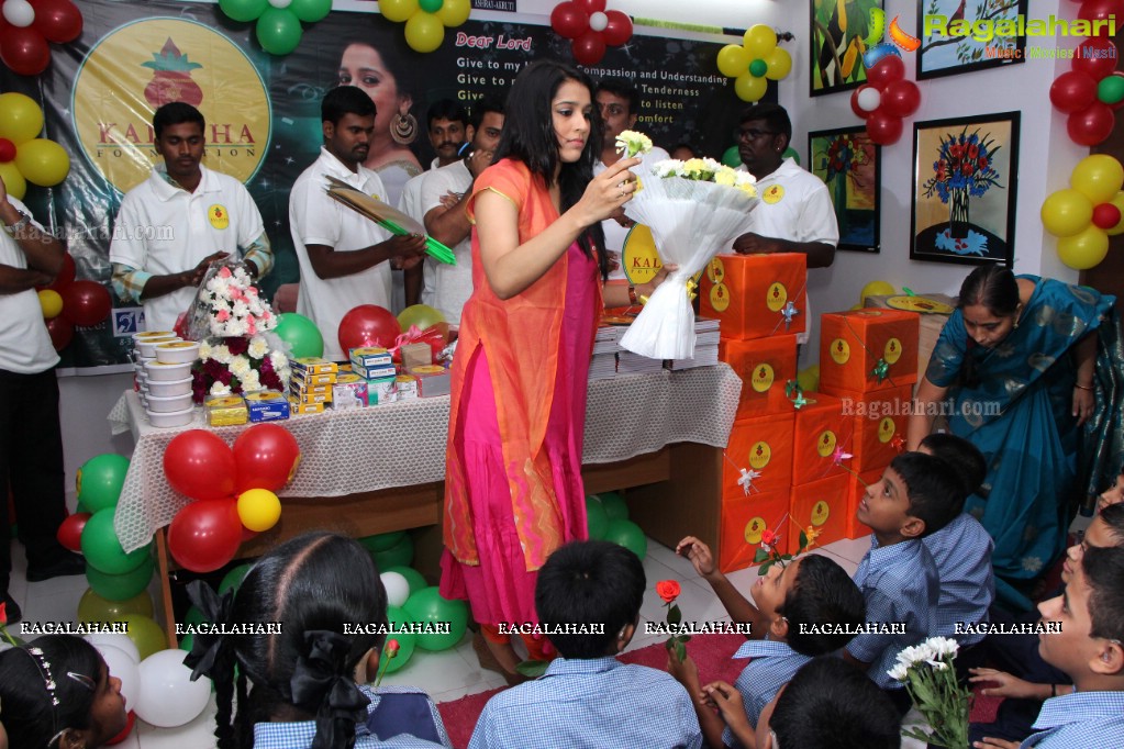 Rashmi Gautam at Kalasha Foundation's Akshara Kalasham Event at Ashray-Akruti, Hyderabad