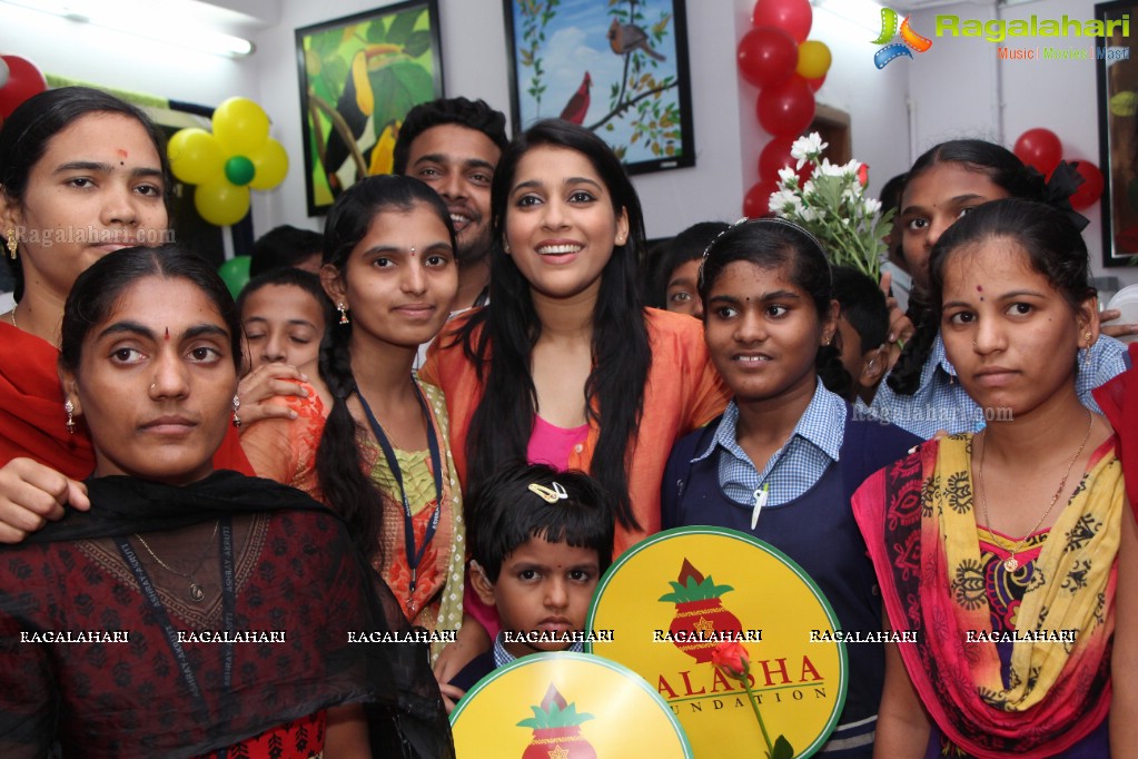 Rashmi Gautam at Kalasha Foundation's Akshara Kalasham Event at Ashray-Akruti, Hyderabad