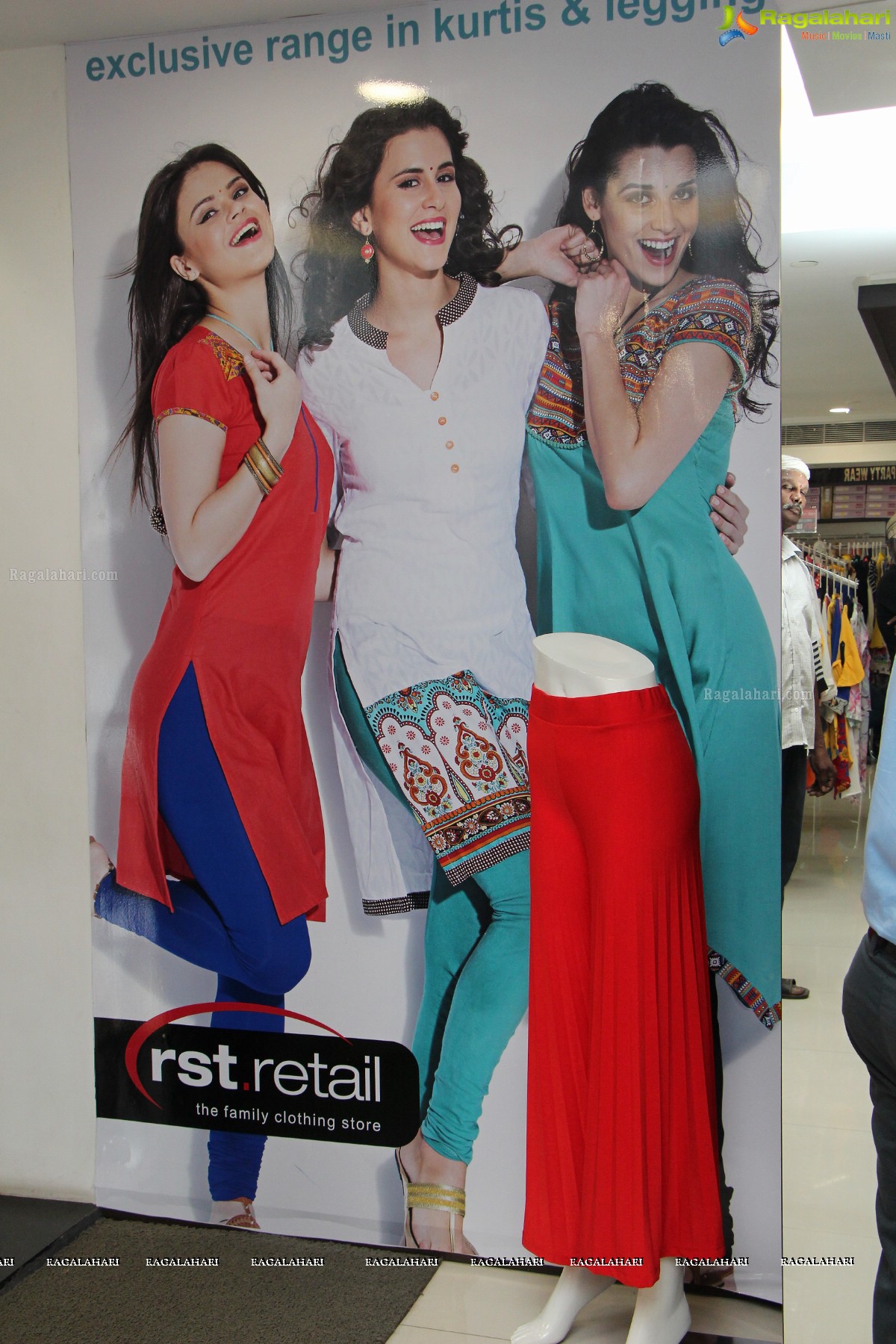 Women Power Offer Launch and Fashion Show at rst.retail, Hyderabad