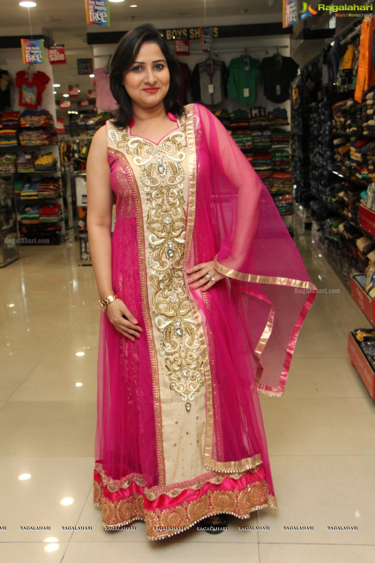 Women Power Offer Launch and Fashion Show at rst.retail, Hyderabad