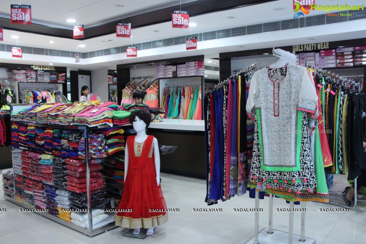 Women Power Offer Launch and Fashion Show at rst.retail, Hyderabad