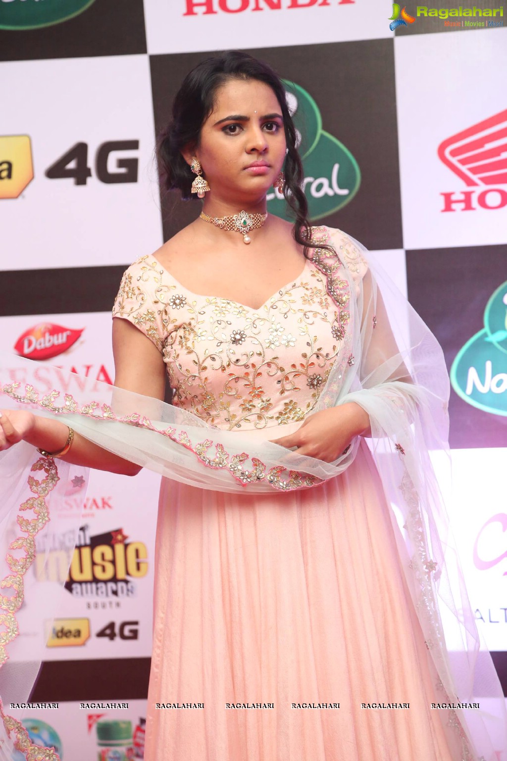 Celebrities at Mirchi Music Awards South 2015 (Set 2)