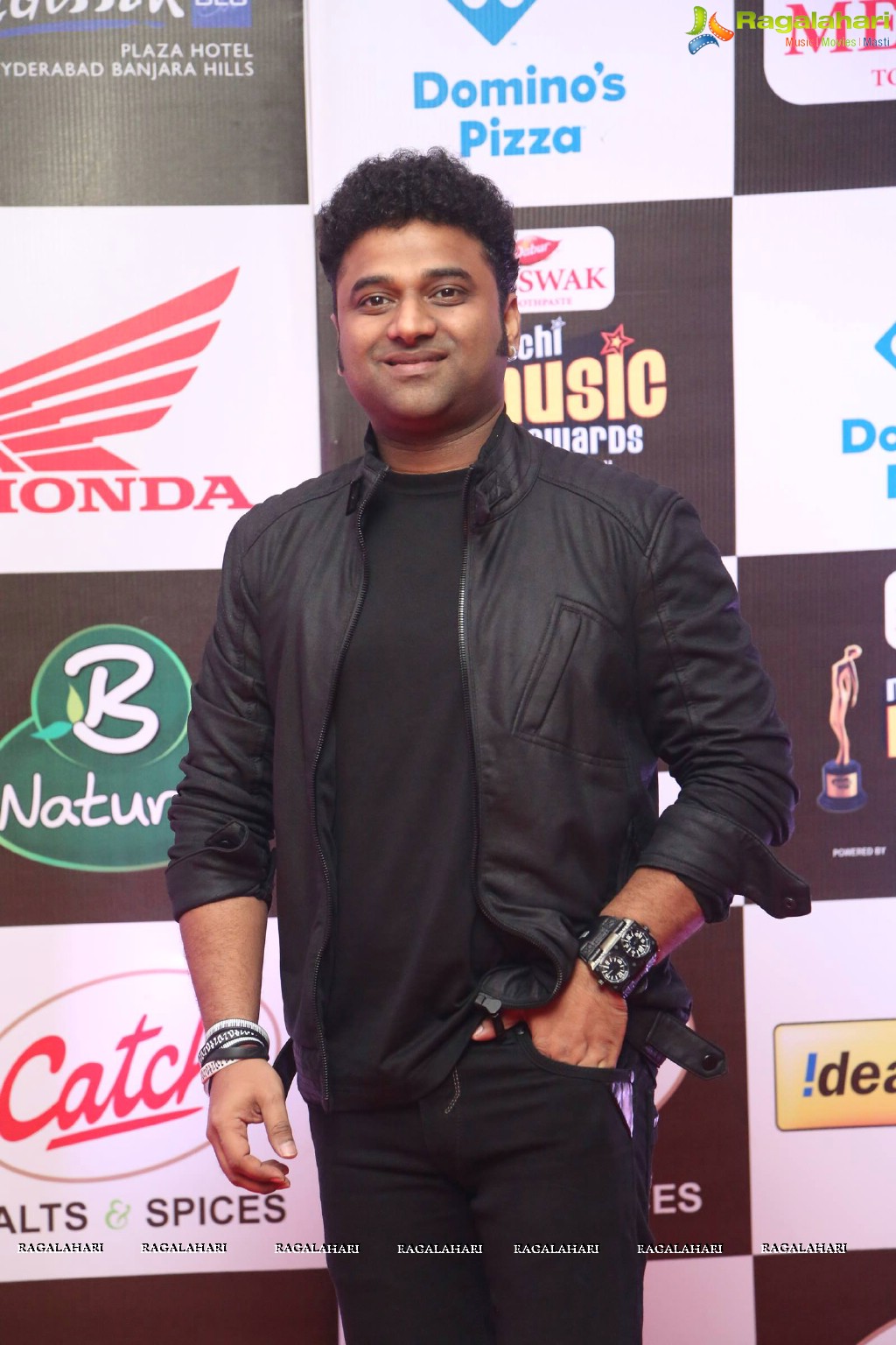 Celebrities at Mirchi Music Awards South 2015 (Set 2)