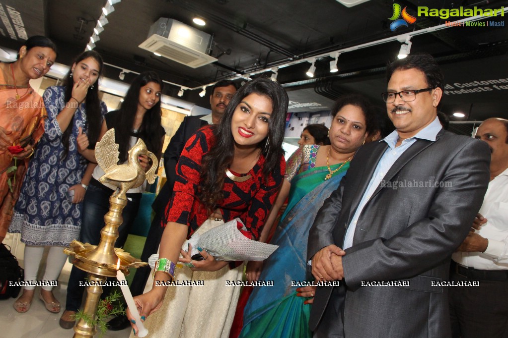 Sai Akshatha launches Signature Lorven Luxury Tiles