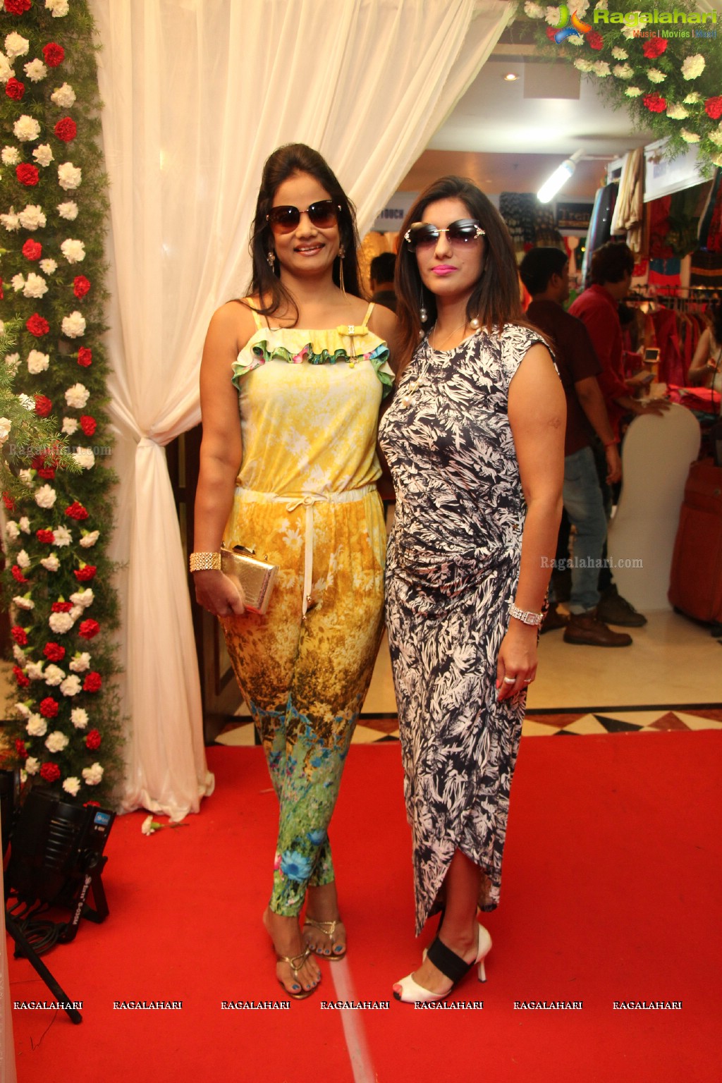 Simrath Juneja inaugurates Trendz Vivah Collection at Taj Krishna