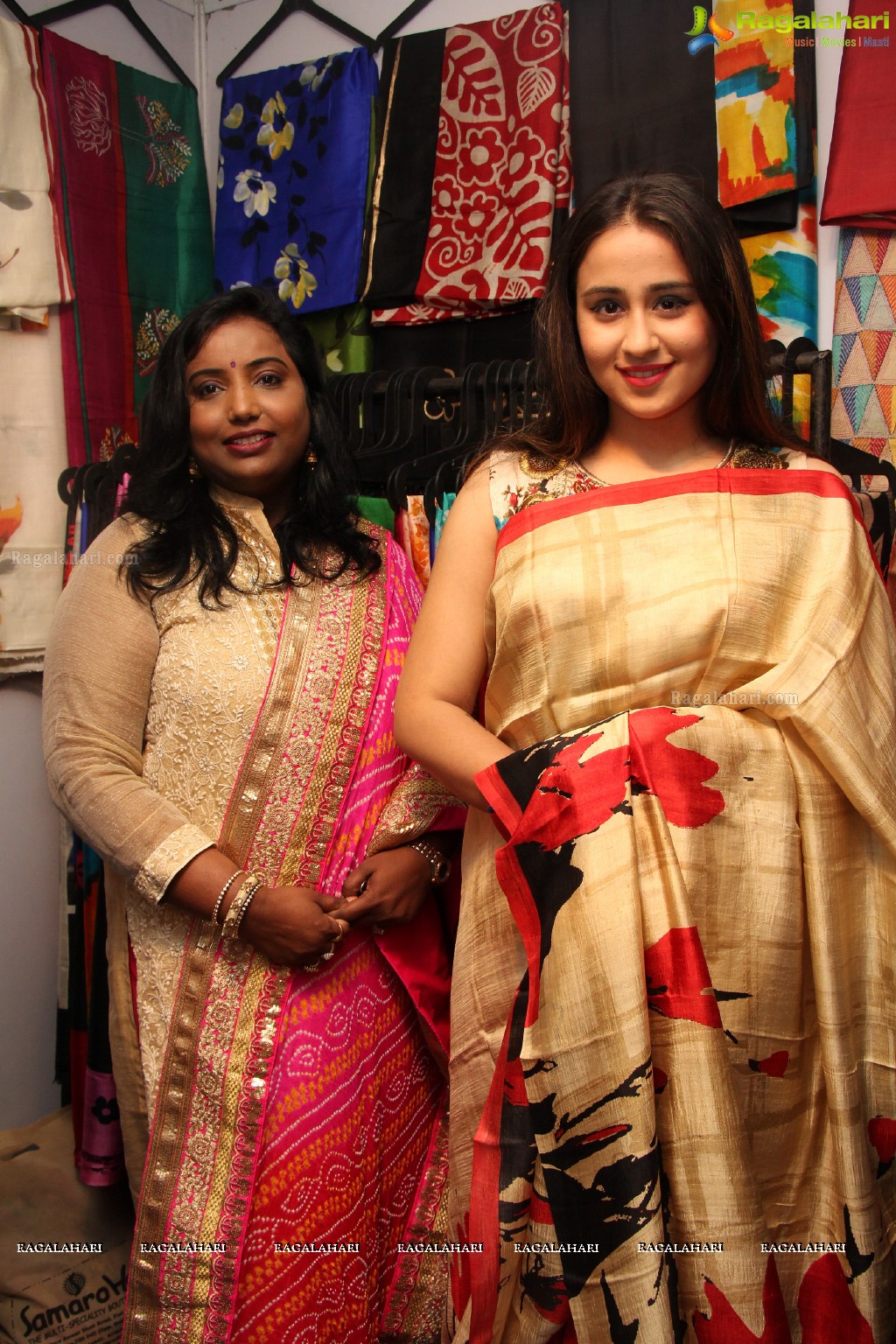 Simrath Juneja inaugurates Trendz Vivah Collection at Taj Krishna