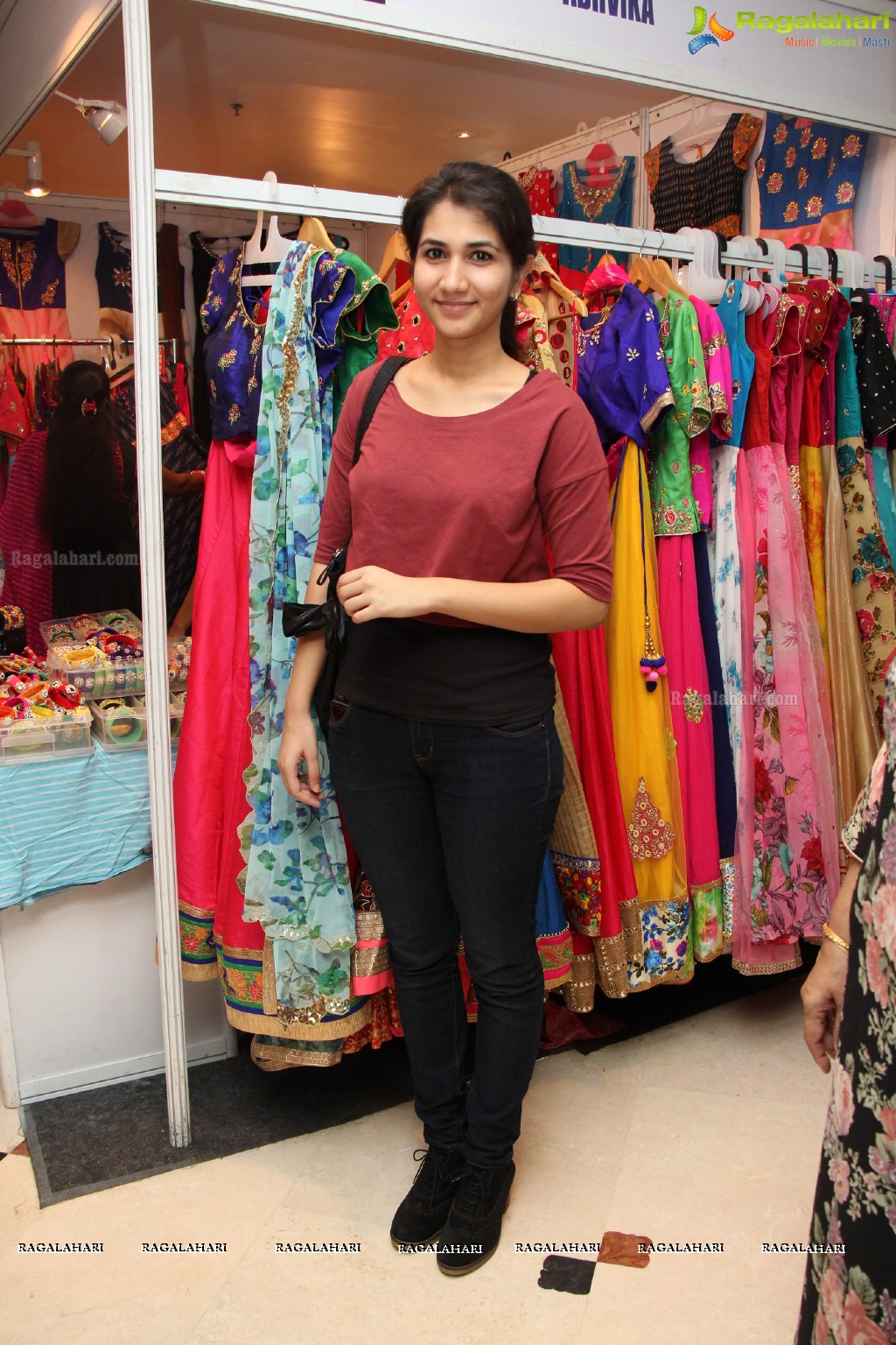 Simrath Juneja inaugurates Trendz Vivah Collection at Taj Krishna