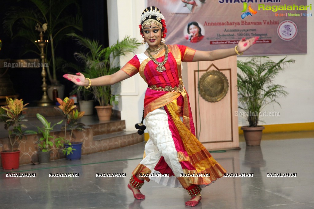 Annama Swararchana - Nrutyarchana by Disciples of Smt. Sridevi Mungara at Annamarcharya Bhavana Vahini, Hyderabad