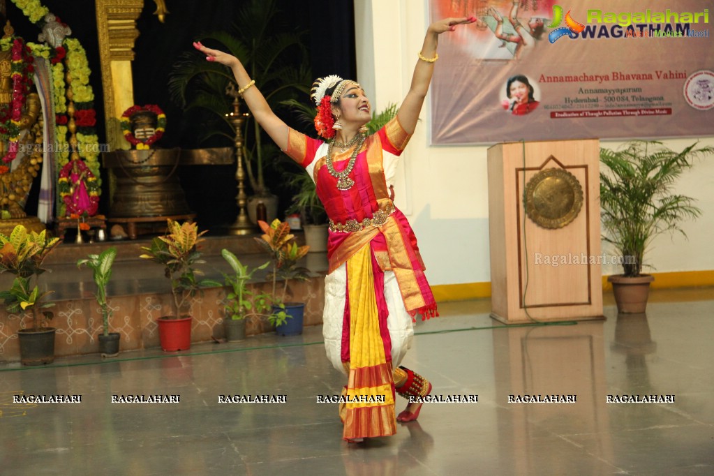 Annama Swararchana - Nrutyarchana by Disciples of Smt. Sridevi Mungara at Annamarcharya Bhavana Vahini, Hyderabad