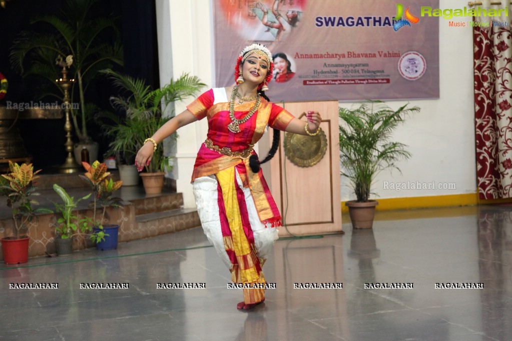 Annama Swararchana - Nrutyarchana by Disciples of Smt. Sridevi Mungara at Annamarcharya Bhavana Vahini, Hyderabad