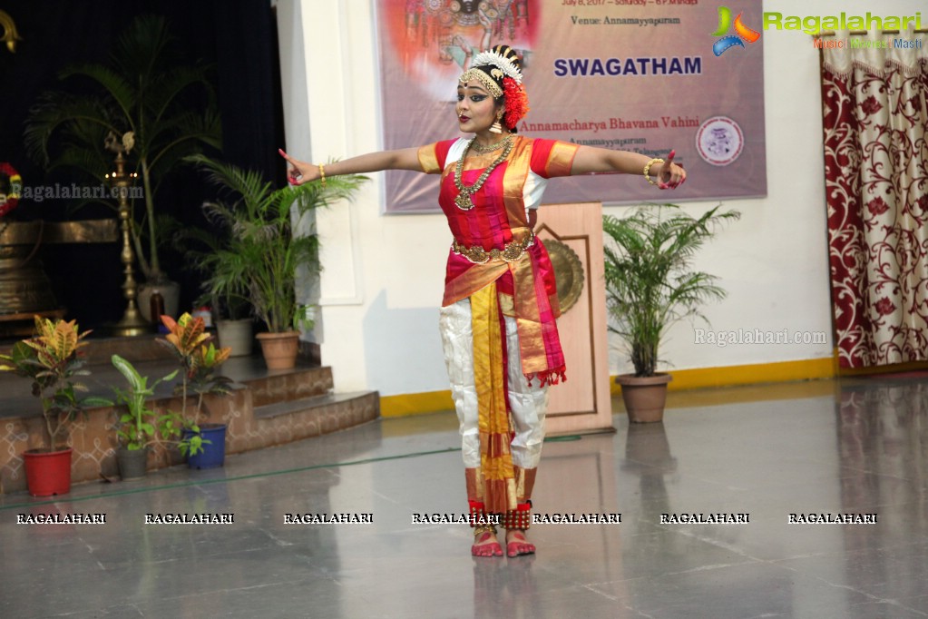 Annama Swararchana - Nrutyarchana by Disciples of Smt. Sridevi Mungara at Annamarcharya Bhavana Vahini, Hyderabad