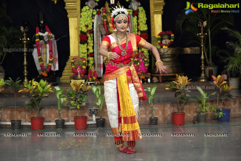 Annama Swararchana - Nrutyarchana by Disciples of Smt. Sridevi Mungara at Annamarcharya Bhavana Vahini, Hyderabad