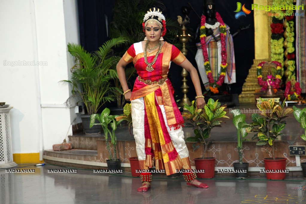 Annama Swararchana - Nrutyarchana by Disciples of Smt. Sridevi Mungara at Annamarcharya Bhavana Vahini, Hyderabad