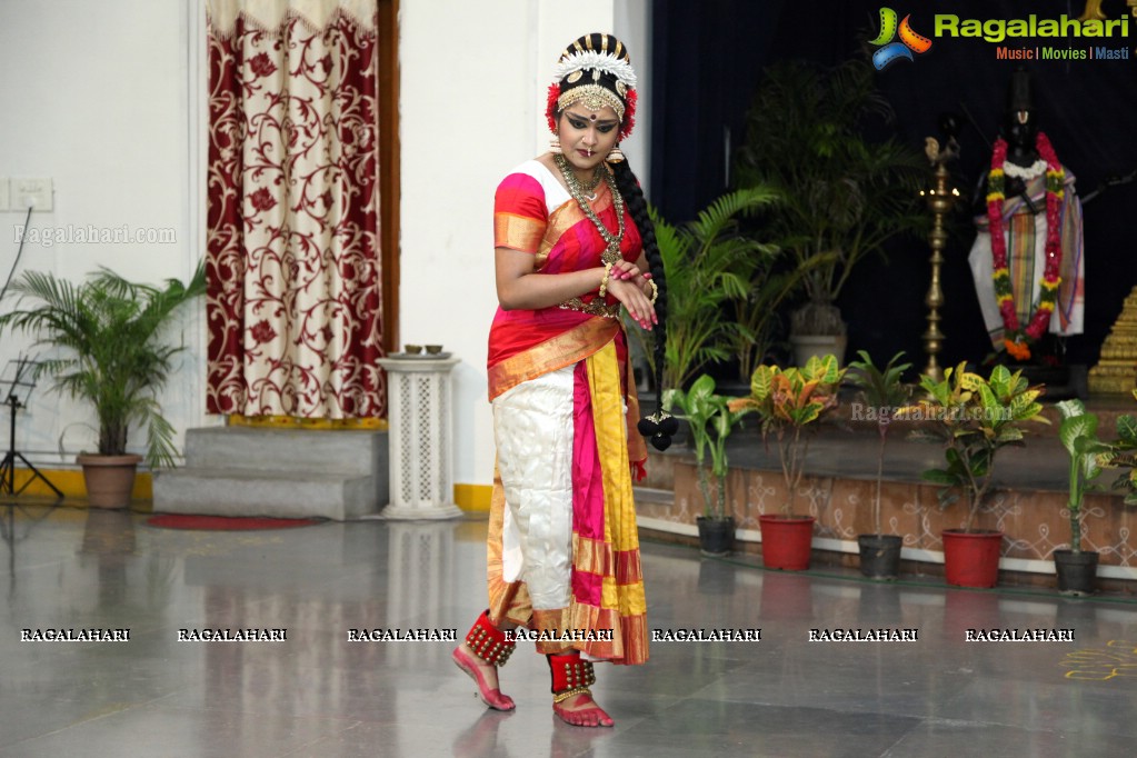 Annama Swararchana - Nrutyarchana by Disciples of Smt. Sridevi Mungara at Annamarcharya Bhavana Vahini, Hyderabad