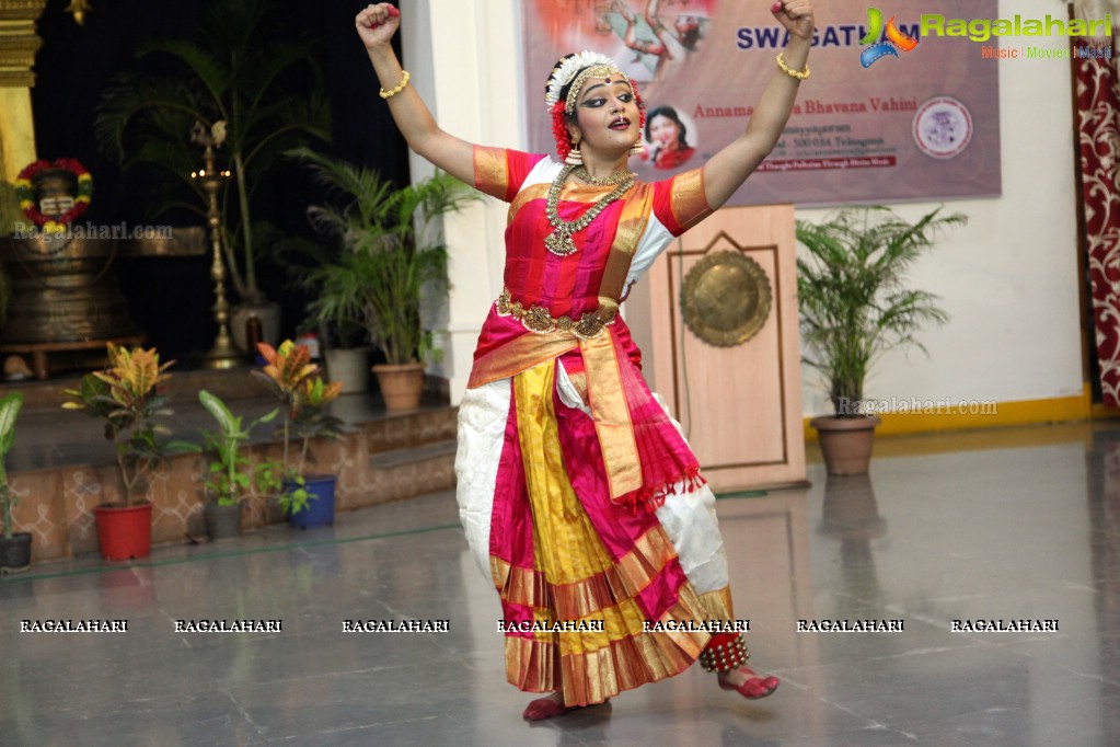 Annama Swararchana - Nrutyarchana by Disciples of Smt. Sridevi Mungara at Annamarcharya Bhavana Vahini, Hyderabad