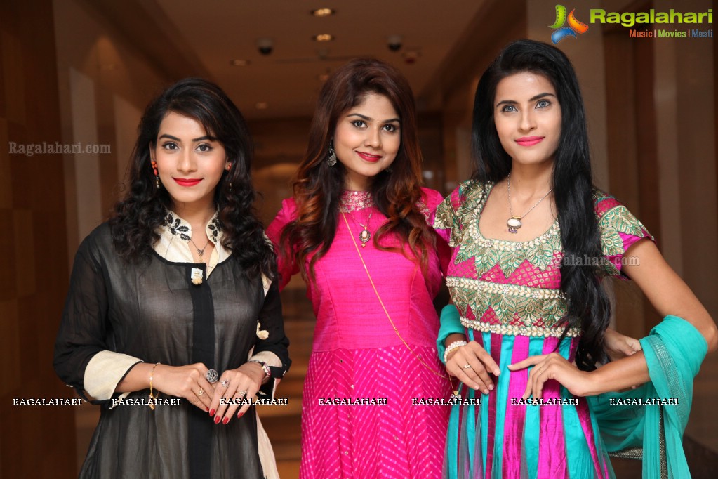 Fashion Showcase and Grand Curtain Raiser of Style Bazaar at Hotel Marigold