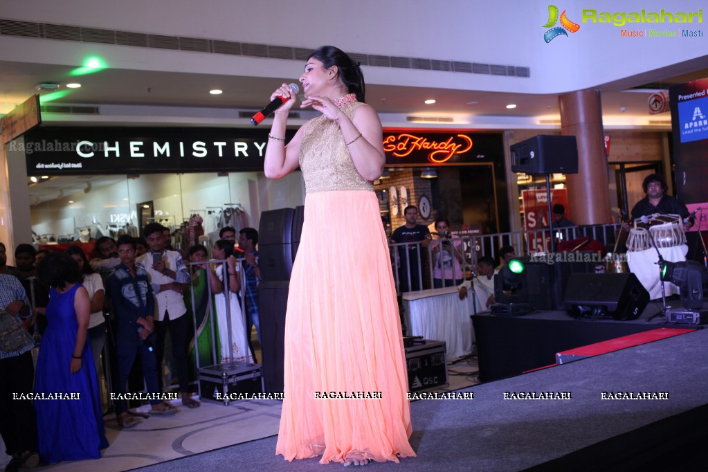 Fever Idol - Hyderabad's First Bollywood Singing Talent Hunt at Inorbit Mall, Hyderabad