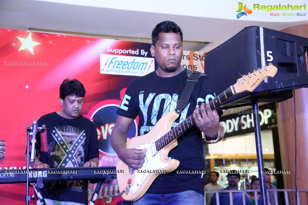 Fever Idol - Hyderabad's First Bollywood Singing Talent Hunt at Inorbit Mall, Hyderabad