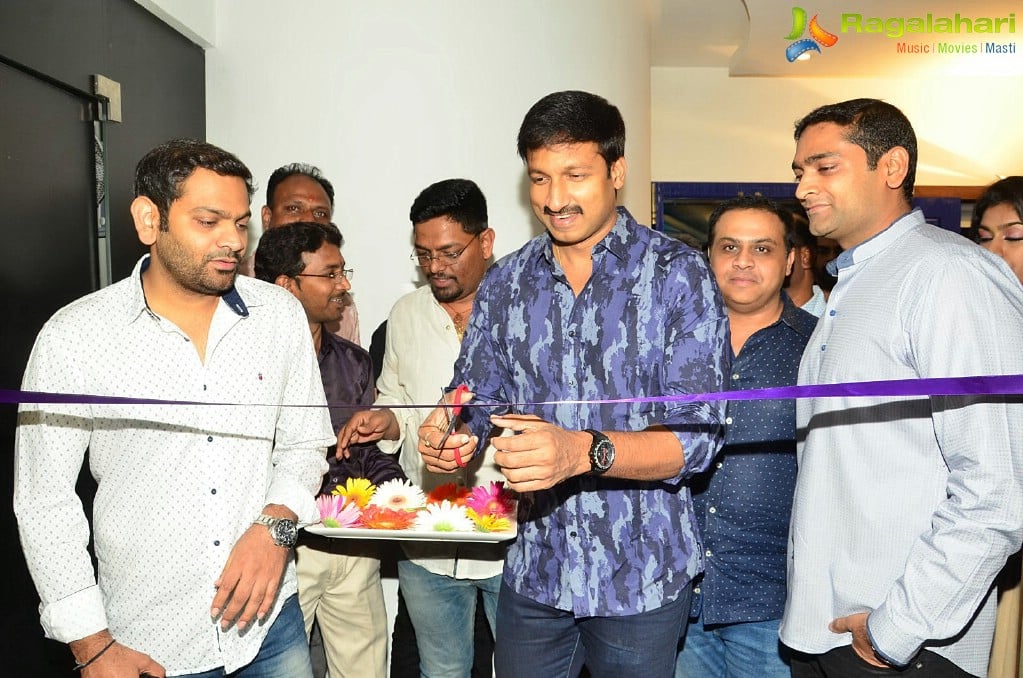 Gopichand inaugurates Filmy Junction, Hyderabad