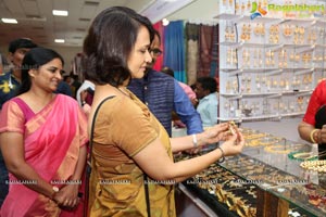 Go Swadeshi Amala Akkineni