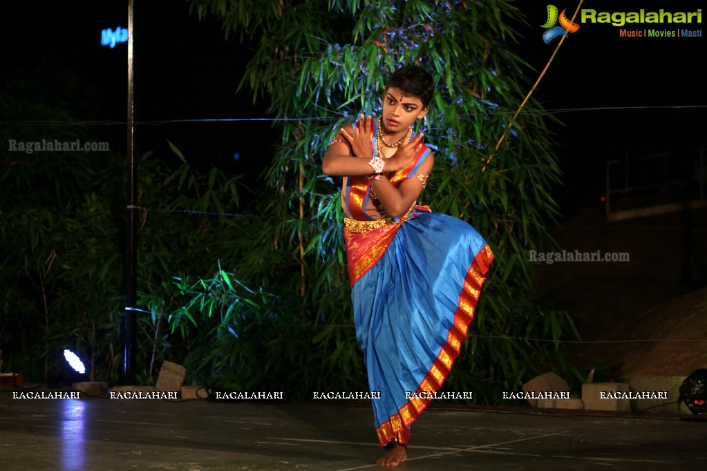 Dance and Dialogue by Haleem Khan and KV Subramanyam at Phoenix Arena, Hyderabad