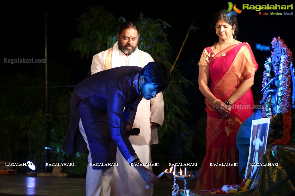 Dance and Dialogue by Haleem Khan and KV Subramanyam at Phoenix Arena, Hyderabad