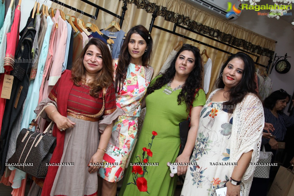 Pinky Reddy launches Ishita Singh Studio at Road #12, Banjara Hills, Hyderabad