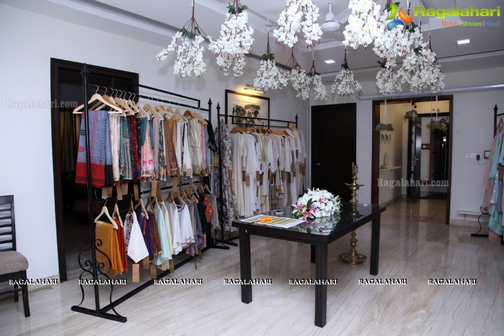 Pinky Reddy launches Ishita Singh Studio at Road #12, Banjara Hills, Hyderabad