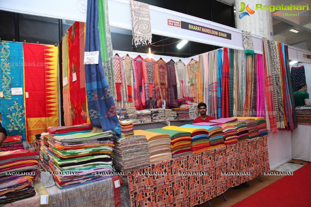 Pooja Sree Inaugurates National Silk Expo at Sri Satyasai Nigamagamam