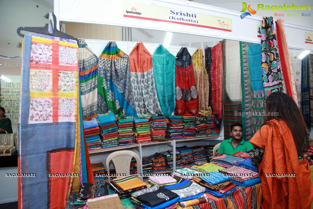 Neha Deshpande Inaugurates Silk India Expo 2017 at Shilpakala Vedika