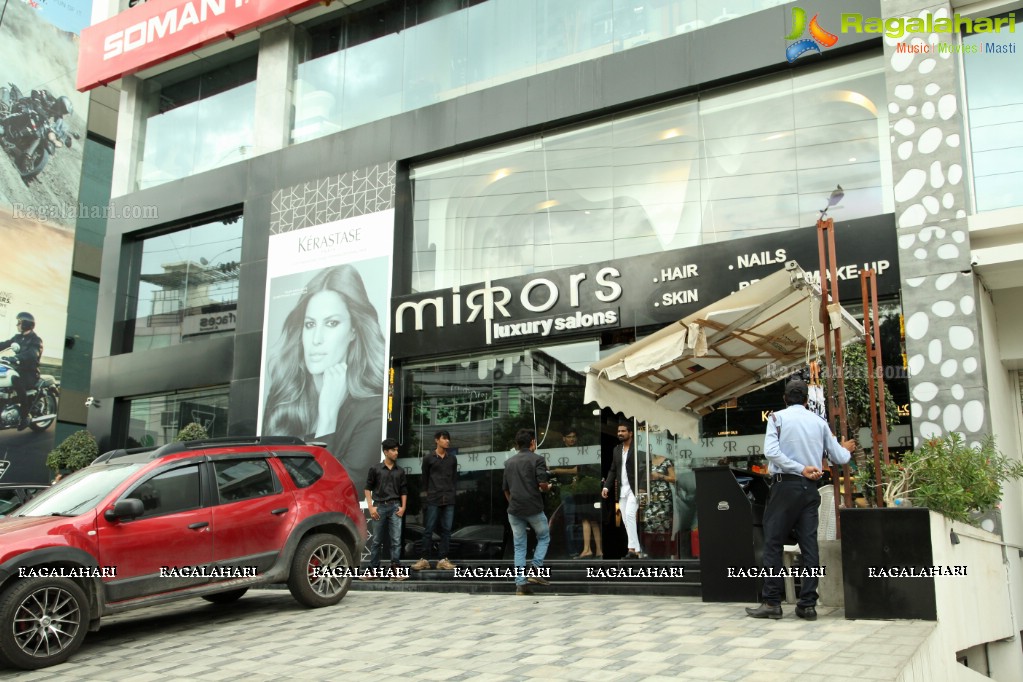OPI Launch at Mirrors Luxury Salons