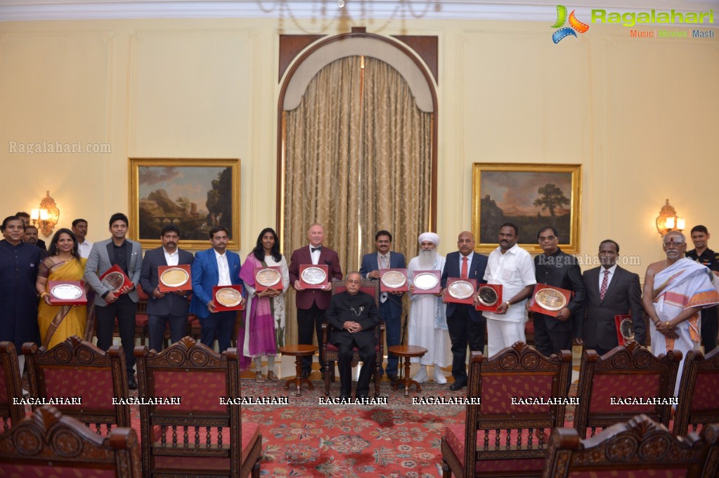 Pranab Mukherjee Presents NRI Seva Outstanding Citizen Awards