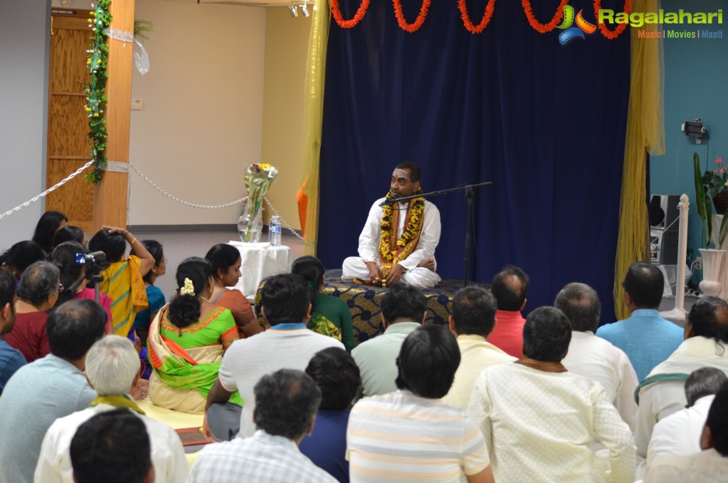 Pravachanam at Sacramento, California, USA by Samavedam Shunmukha Sarma Garu