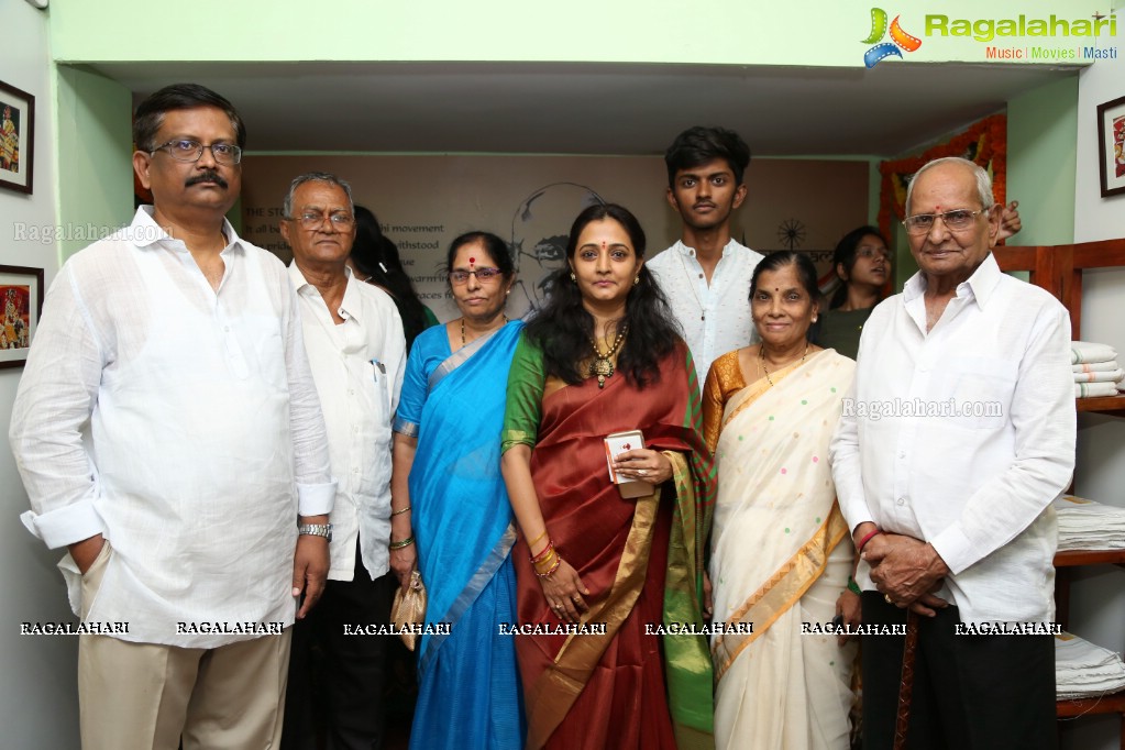 Raatnam Khadi Udyog Launch, Begumpet, Hyderabad