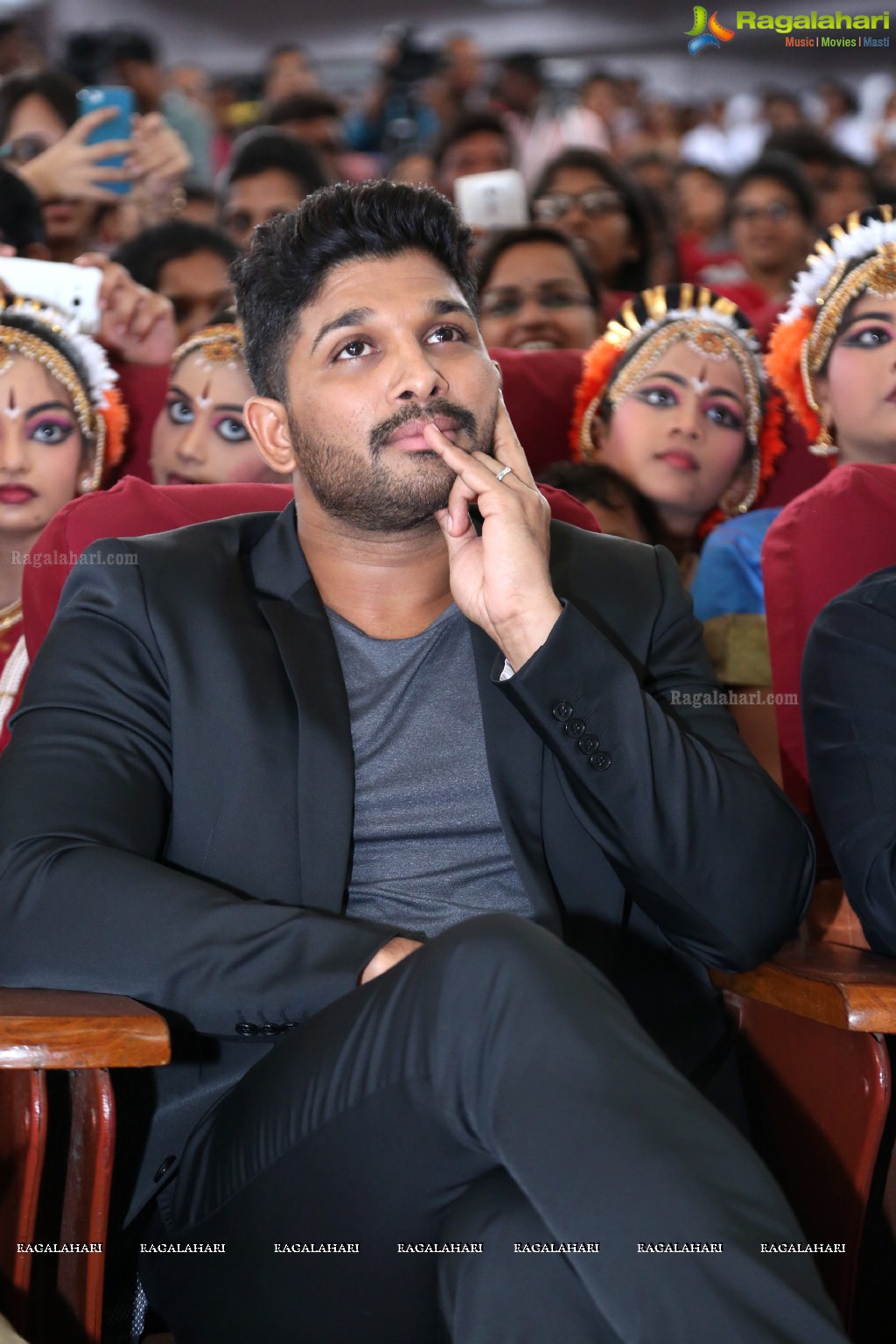 Mega Traffic Awareness Programme for College Students by Allu Arjun and Rajamouli