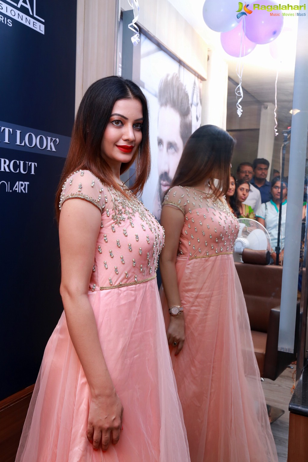 Diksha Panth launches Studio 11 Spa and Salon at Vanasthalipuram, Hyderabad