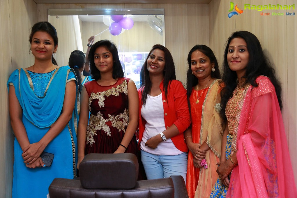 Diksha Panth launches Studio 11 Spa and Salon at Vanasthalipuram, Hyderabad