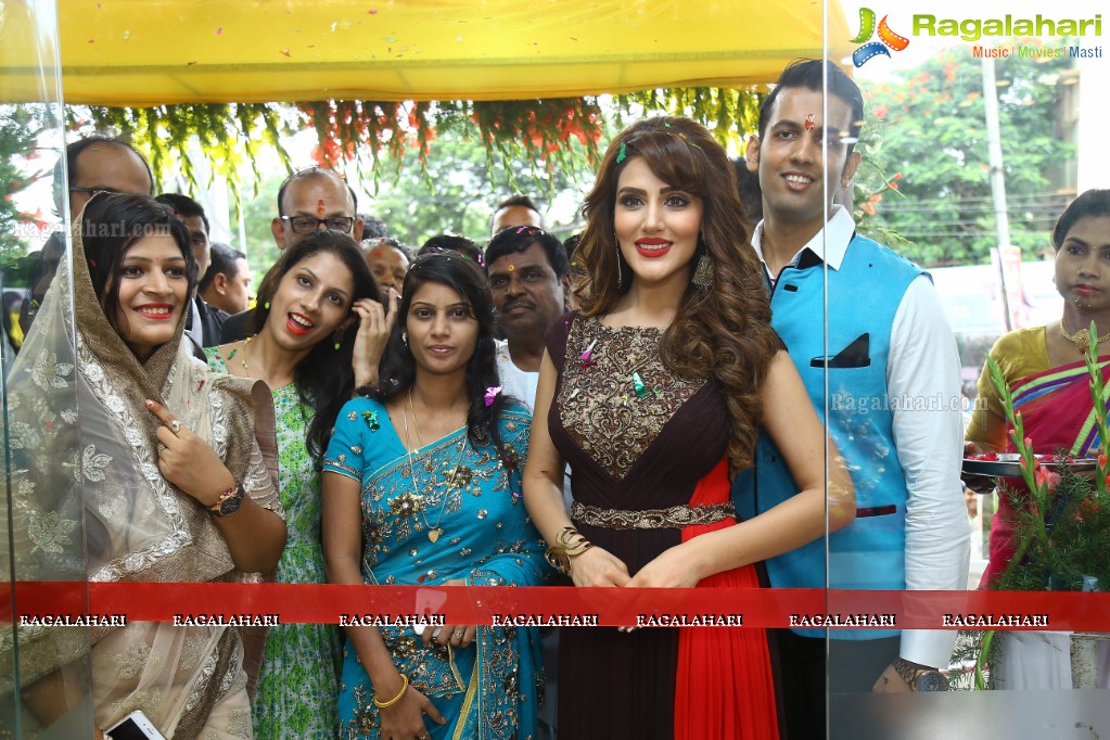 Sudeepa Singh inaugurates Shubham Jewellers at Kothari Chambers, Tarnaka, Secunderabad