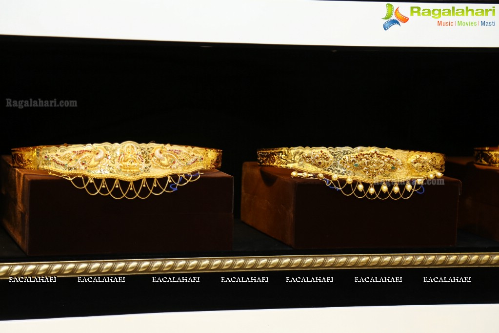 Sudeepa Singh inaugurates Shubham Jewellers at Kothari Chambers, Tarnaka, Secunderabad