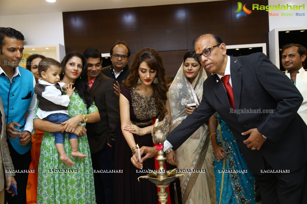 Sudeepa Singh inaugurates Shubham Jewellers at Kothari Chambers, Tarnaka, Secunderabad