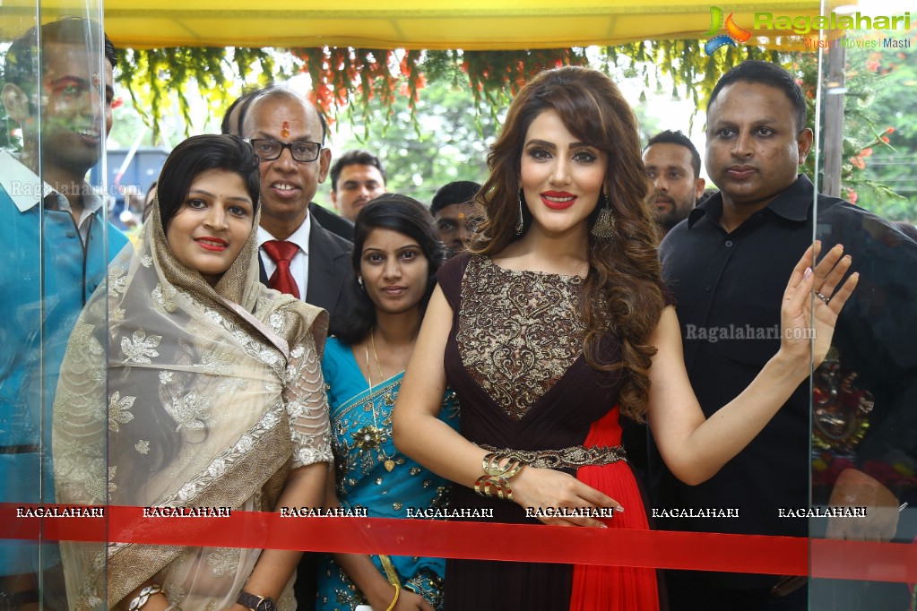 Sudeepa Singh inaugurates Shubham Jewellers at Kothari Chambers, Tarnaka, Secunderabad