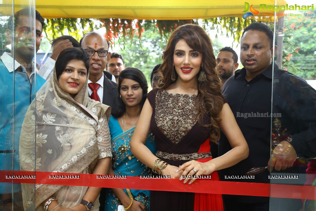 Sudeepa Singh inaugurates Shubham Jewellers at Kothari Chambers, Tarnaka, Secunderabad