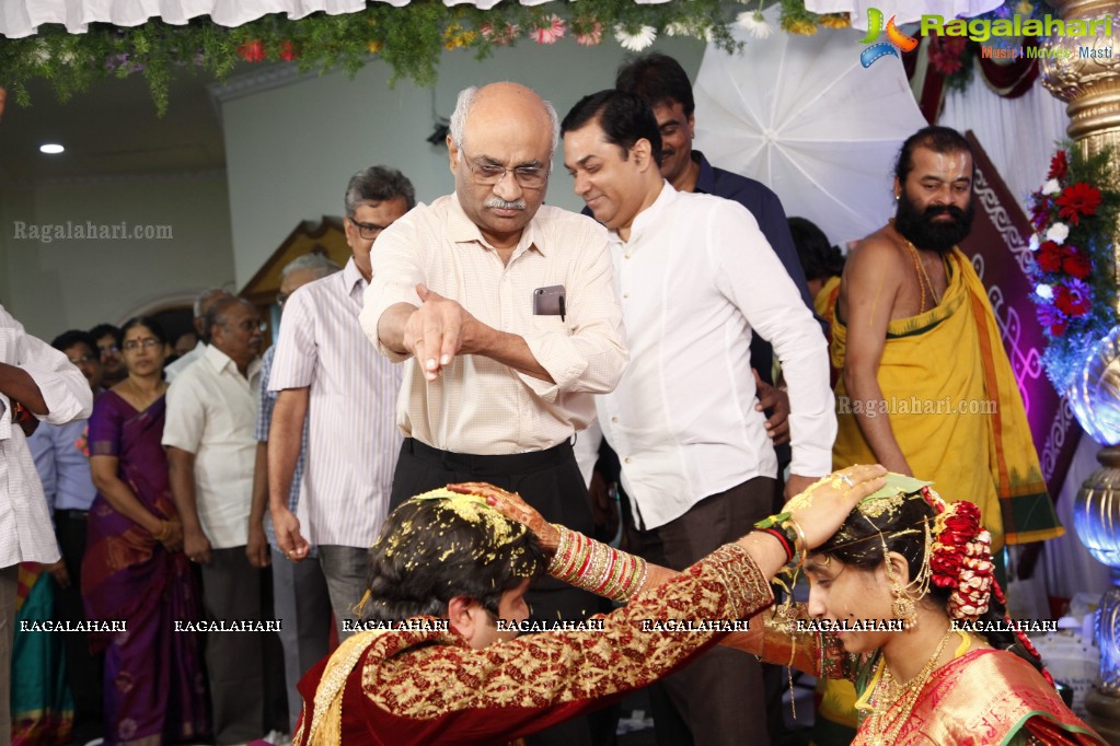 Grand Wedding of Sumanth with Sirisha at Bramaramba Mallikarjuna Swamy Kalyanamandapam, Hyderabad