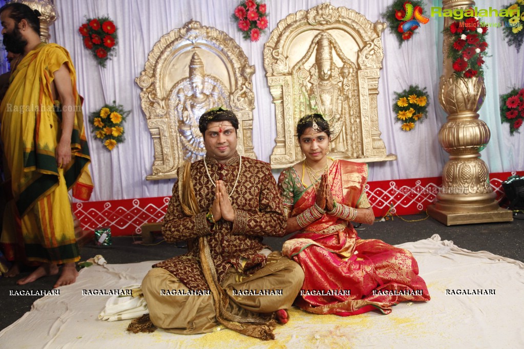 Grand Wedding of Sumanth with Sirisha at Bramaramba Mallikarjuna Swamy Kalyanamandapam, Hyderabad