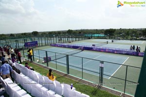 Sania Mirza Neha Dhupia Sania Mirza Tennis Academy