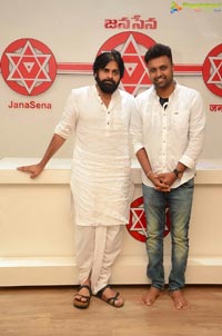 Yettaagayya Shiva Pawan Kalyan