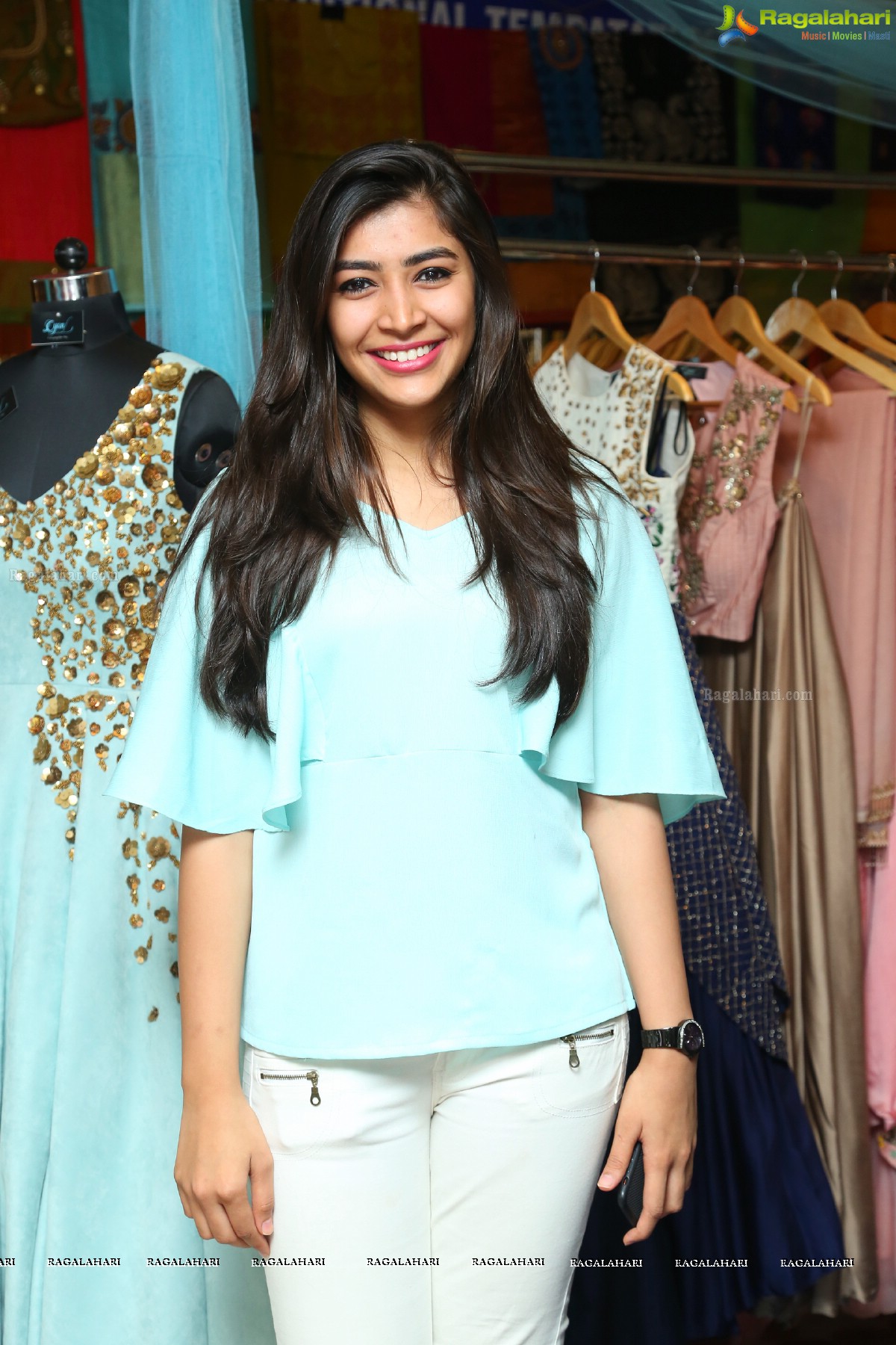 Style Session with Bollywood Stylist Esha Amin at ABsalut Style, Taj Krishna