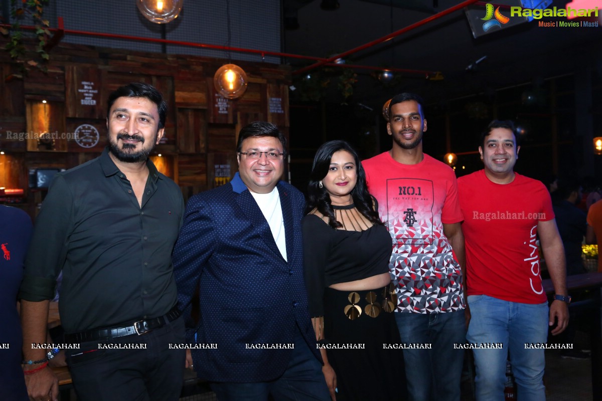 Aakanksha Kedia Tolasariya Birthday Bash 2018 at Karma