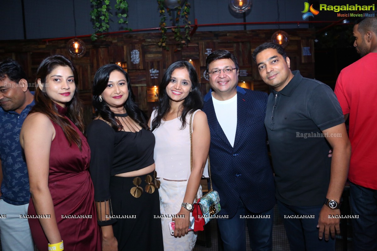 Aakanksha Kedia Tolasariya Birthday Bash 2018 at Karma