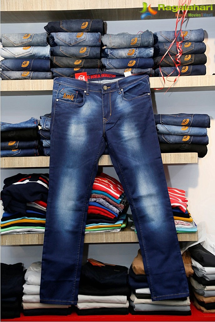 Aadhi Pinisetty launches AMQ Denim Industry, Hyderabad